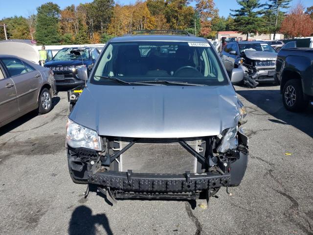 2C4RC1BG6FR740827 - 2015 CHRYSLER TOWN & COU TOURING SILVER photo 5