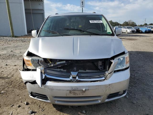2D4RN5D19AR317214 - 2010 DODGE GRAND CARAVAN SXT SILVER photo 5