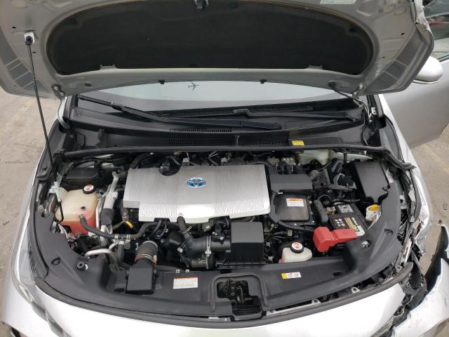 JTDKARFP2H3041318 - 2017 TOYOTA PRIUS PRIM 银色 照片 11
