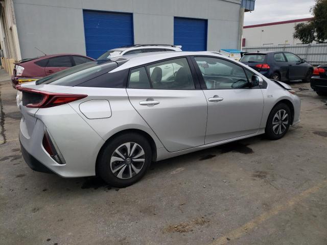 JTDKARFP2H3041318 - 2017 TOYOTA PRIUS PRIM 银色 照片 3