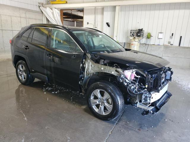 4T3RWRFV8NU071768 - 2022 TOYOTA RAV4 XLE Siyah fotoğraf 4