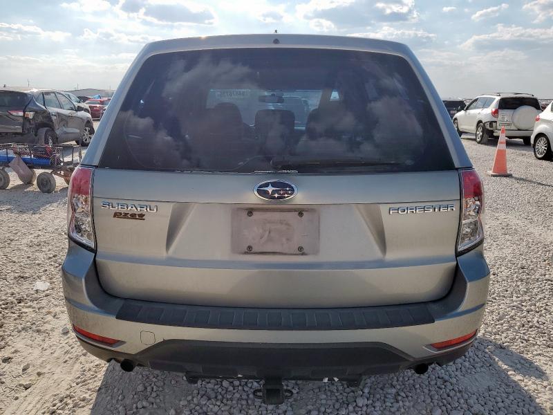 JF2SH61669H764703 - 2009 SUBARU FORESTER 2.5X Silber Foto 6