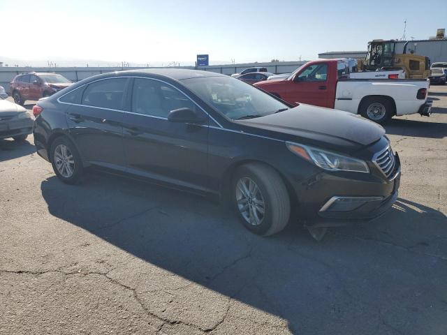 5NPE24AFXFH231459 - 2015 HYUNDAI SONATA SE 黑色 照片 4