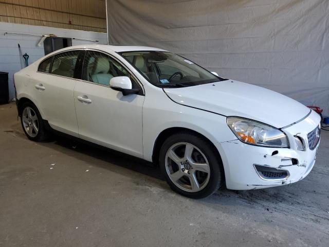 YV1612FH5D2188406 - 2013 VOLVO S60 T5 WHITE photo 4