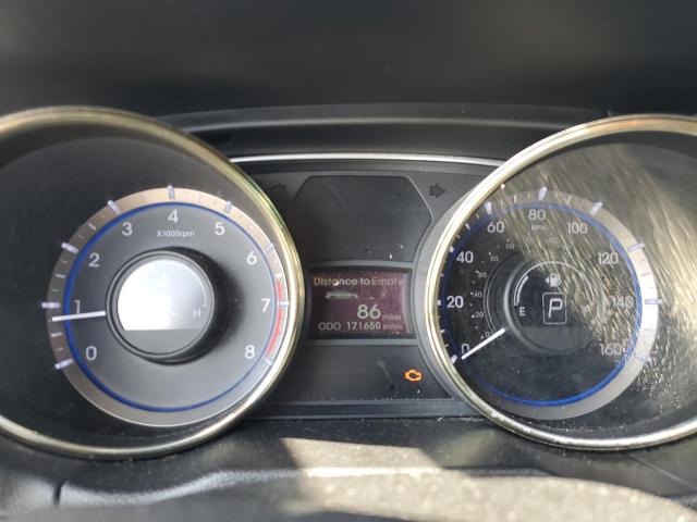 5NPEC4ACXCH500316 - 2012 HYUNDAI SONATA SE WHITE photo 9