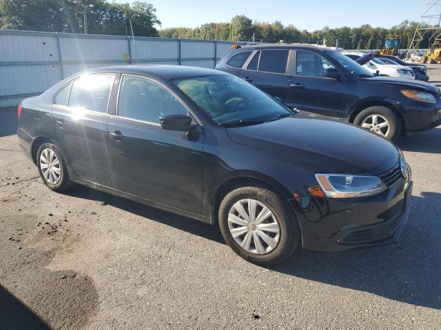3VW2K7AJ6DM305697 - 2013 VOLKSWAGEN JETTA BASE BLACK photo 4