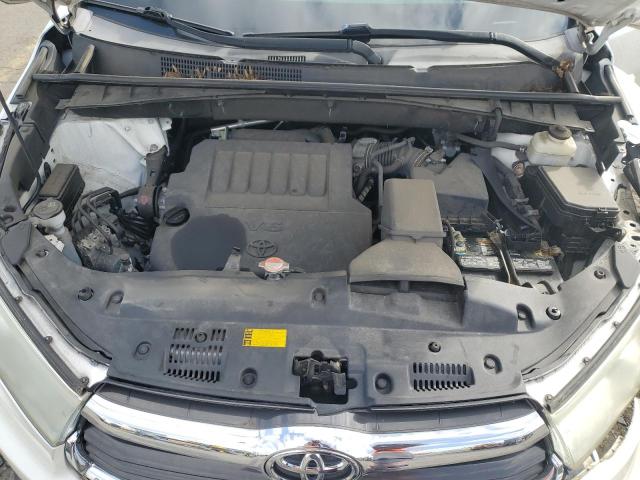 5TDJKRFHXGS322796 - 2016 TOYOTA HIGHLANDER XLE Biały zdjęcie 11