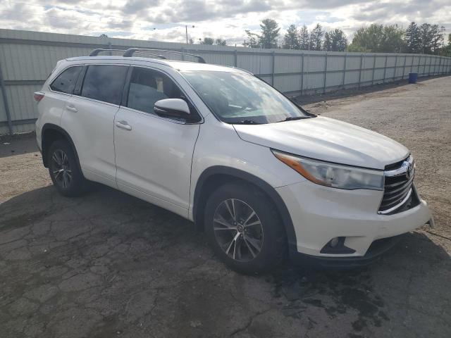 5TDJKRFHXGS322796 - 2016 TOYOTA HIGHLANDER XLE Biały zdjęcie 4