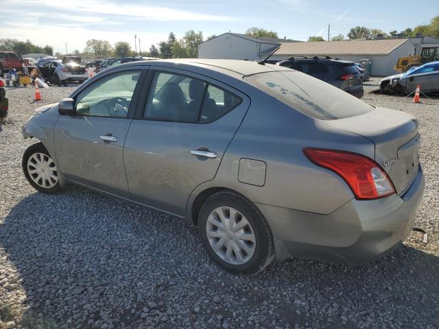3N1CN7AP7CL943886 - 2012 NISSAN VERSA S فضي صورة 2