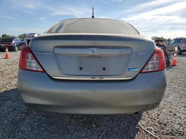 3N1CN7AP7CL943886 - 2012 NISSAN VERSA S فضي صورة 6
