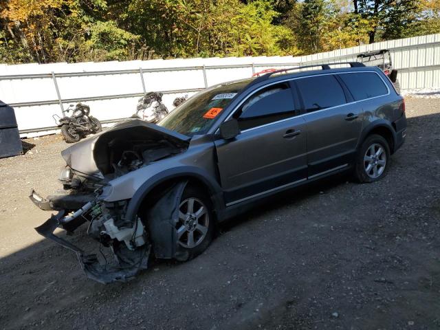 2010 VOLVO XC70 3.2, 