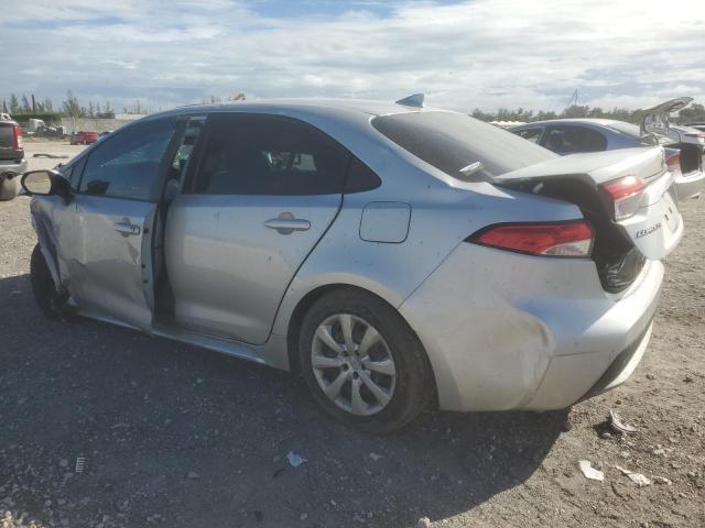 5YFEPMAE3MP263839 - 2021 TOYOTA COROLLA LE 银色 照片 2