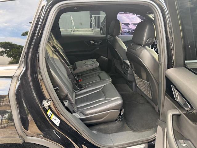 WA1AAAF76HD005567 - 2017 AUDI Q7 PREMIUM შავი ფოტო 11
