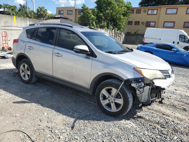 JTMWFREVXEJ019769 - 2014 TOYOTA RAV4 XLE SILVER photo 4