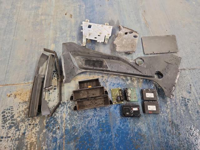 1G1YA3D48R5116585 - 2024 CHEVROLET CORVETTE STINGRAY 1LT YELLOW photo 12