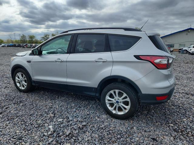 1FMCU9G9XHUB90660 - 2017 FORD ESCAPE SE SILVER photo 2