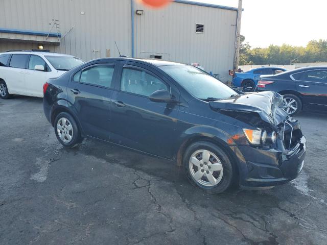 1G1JA5SH0F4104693 - 2015 CHEVROLET SONIC LS BLACK photo 4