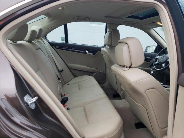 WDDGF8AB2DR270799 - 2013 MERCEDES-BENZ C 300 4MATIC GREEN photo 10