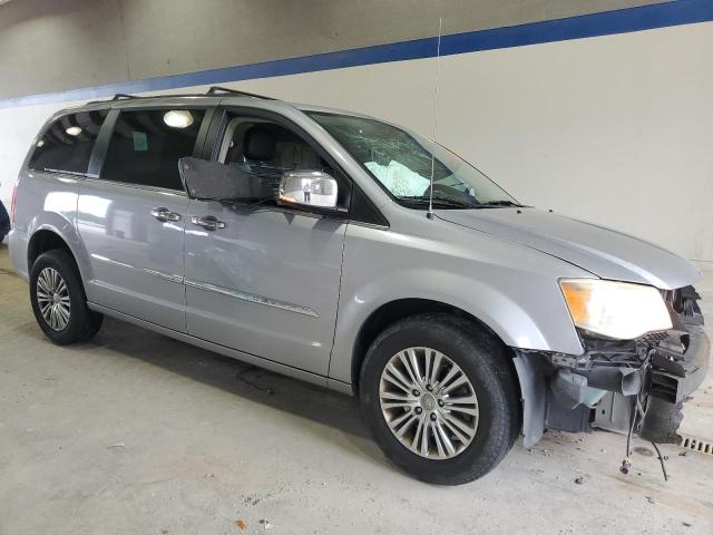 2C4RC1CG3ER107165 - 2014 CHRYSLER TOWN & COU TOURING L SILVER photo 4