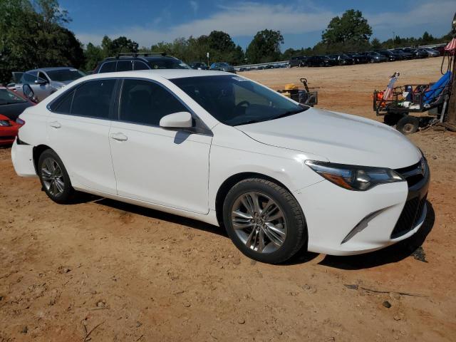 4T1BF1FKXFU974037 - 2015 TOYOTA CAMRY LE WHITE photo 4