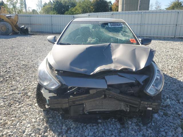 KMHCT4AE0HU388952 - 2017 HYUNDAI ACCENT SE 灰色 照片 5