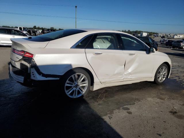 3LN6L2JKXGR631793 - 2016 LINCOLN MKZ WHITE photo 3