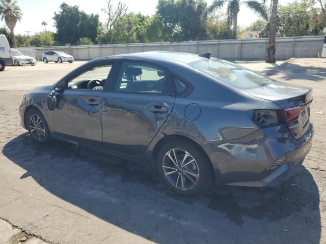 3KPF24AD5PE567917 - 2023 KIA FORTE LX GRAY photo 2