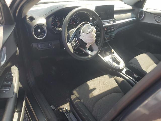 3KPF24AD5PE567917 - 2023 KIA FORTE LX GRAY photo 8