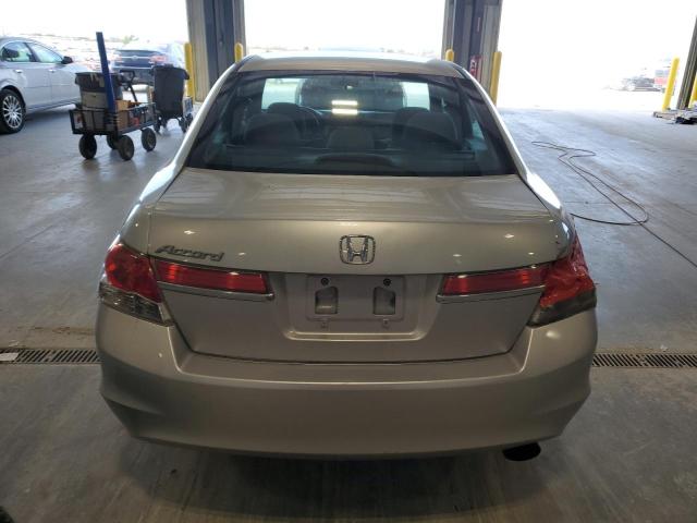 1HGCP2F33CA133003 - 2012 HONDA ACCORD LX 银色 照片 6