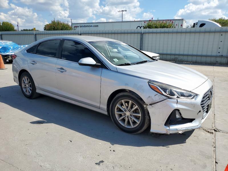 5NPE24AF5JH681724 - 2018 HYUNDAI SONATA SE Gümüş foto 4