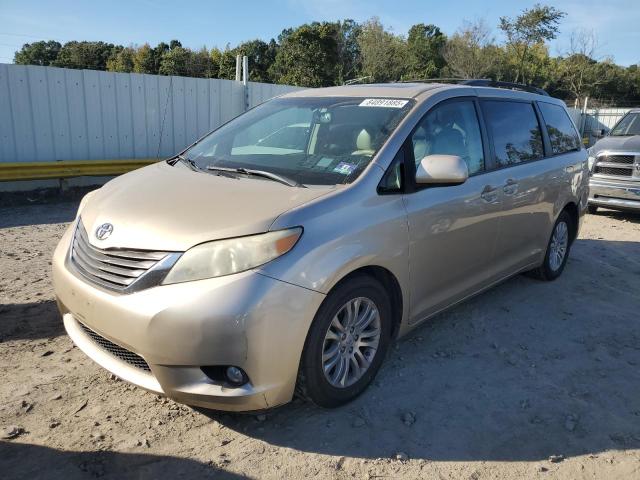 2011 TOYOTA SIENNA XLE, 