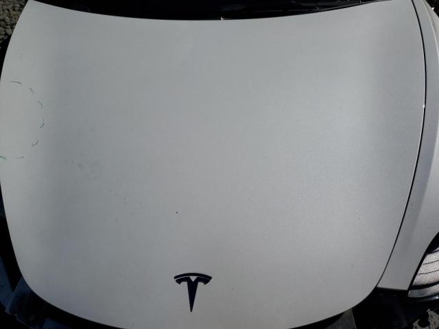 5YJ3E1EA6PF482393 - 2023 TESLA MODEL 3 Beyaz fotoğraf 11