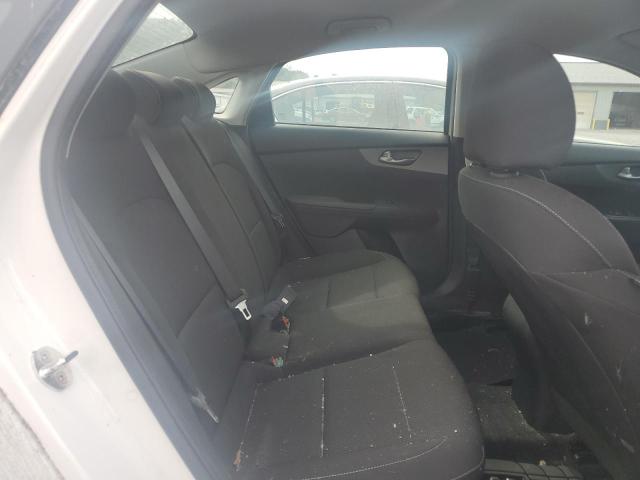 3KPF24ADXME287132 - 2021 KIA FORTE FE WHITE photo 10