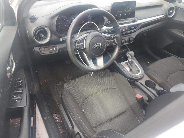 3KPF24ADXME287132 - 2021 KIA FORTE FE WHITE photo 8