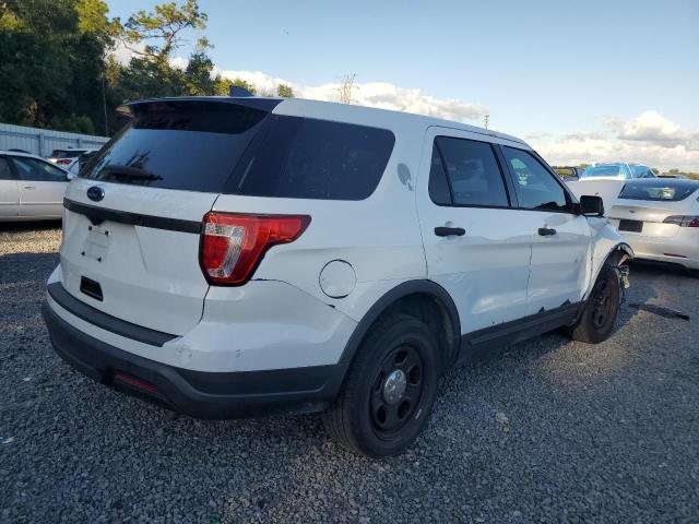 1FM5K8ARGJGA58629 - 2018 FORD EXPLORER POLICE INTERCEPTOR Beyaz fotoğraf 3