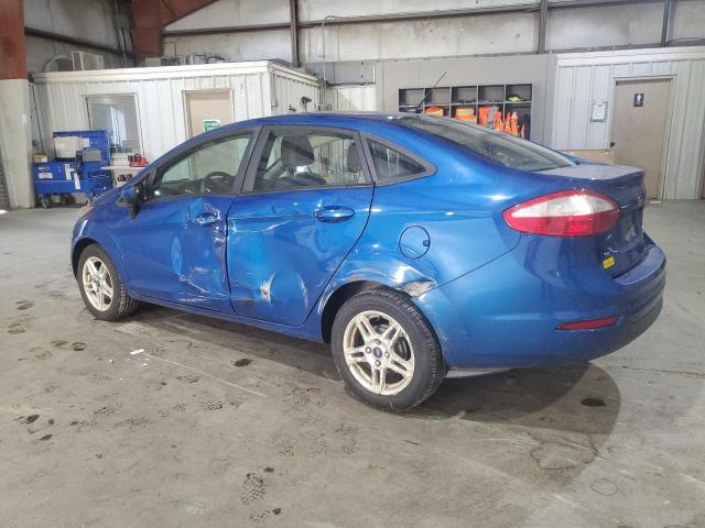 3FADP4BJ2JM114967 - 2018 FORD FIESTA SE Bleu photo 2