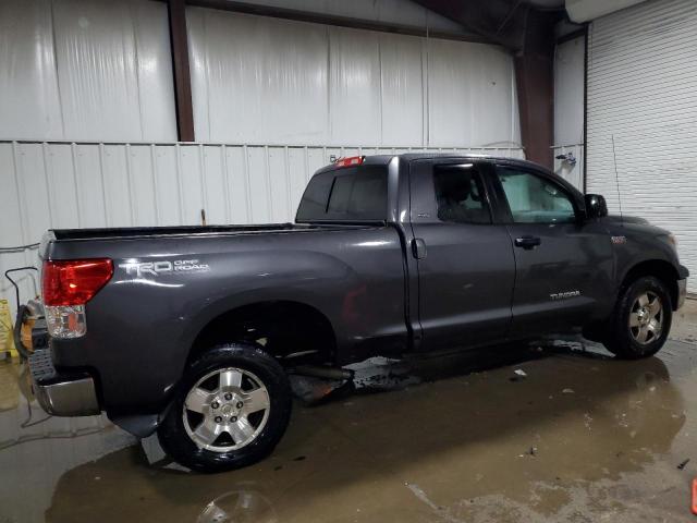 5TFUY5F1XBX190567 - 2011 TOYOTA TUNDRA DOUBLE CAB SR5 GRAY photo 3