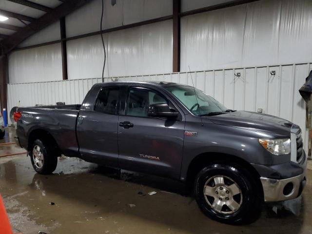 5TFUY5F1XBX190567 - 2011 TOYOTA TUNDRA DOUBLE CAB SR5 GRAY photo 4