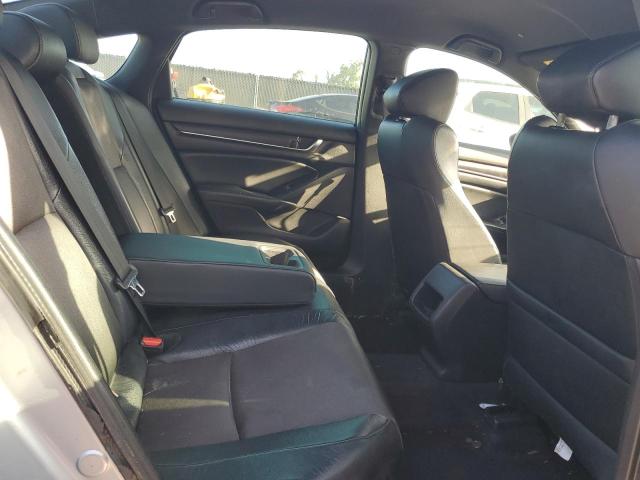 1HGCV1F35JA025284 - 2018 HONDA ACCORD SPORT Gümüş fotoğraf 10