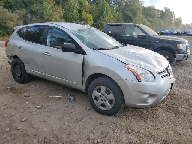 JN8AS5MV4DW665556 - 2013 NISSAN ROGUE S SILVER photo 4