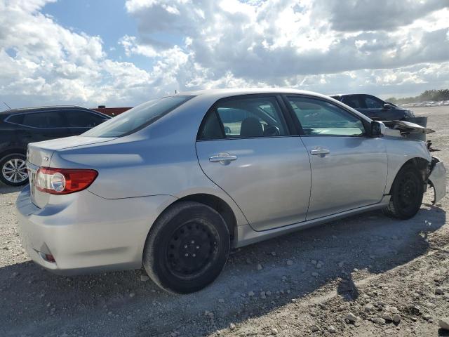 5YFBU4EE7DP116820 - 2013 TOYOTA COROLLA BASE Gümüş fotoğraf 3