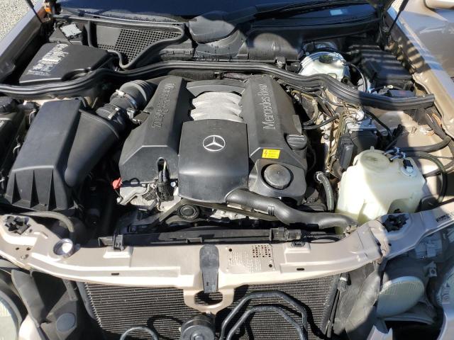 WDBJF65J41B218728 - 2001 MERCEDES-BENZ E 320 Золотий фото 11