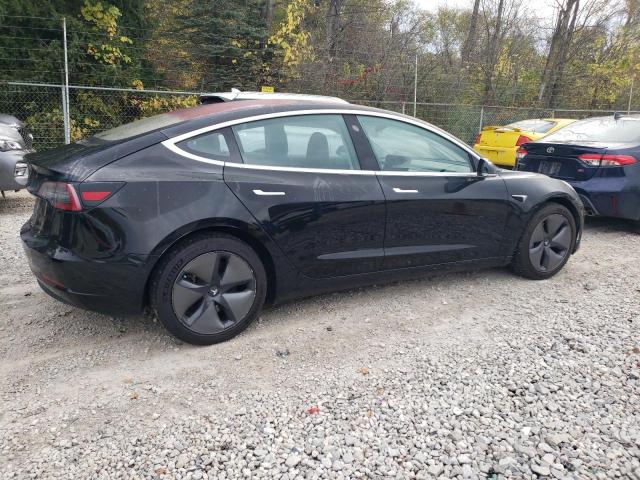 5YJ3E1EA2JF041237 - 2018 TESLA MODEL 3 Siyah fotoğraf 3