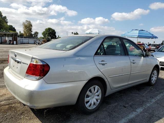 4T1BE32K05U404244 - 2005 TOYOTA CAMRY LE ნაცრისფერი ფოტო 3