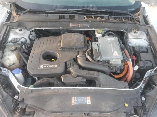 3FA6P0LU9JR138261 - 2018 FORD FUSION SE HYBRID WHITE photo 11