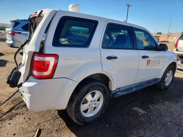 1FMCU9C70BKA09623 - 2011 FORD ESCAPE XLS 白色 照片 3