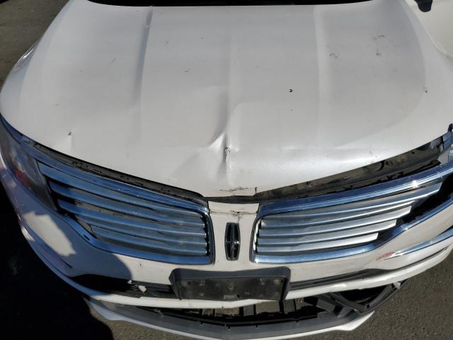 5LMCJ2D97HUL68154 - 2017 LINCOLN MKC SELECT WHITE photo 12