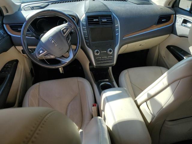 5LMCJ2D97HUL68154 - 2017 LINCOLN MKC SELECT WHITE photo 8
