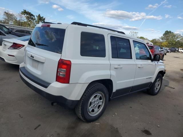 1C4NJPBA0GD811379 - 2016 JEEP PATRIOT SPORT Biały zdjęcie 3