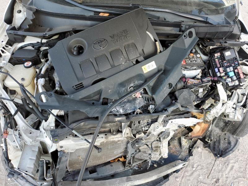 NMTKHMBX6KR097464 - 2019 TOYOTA C-HR XLE 白色 照片 12